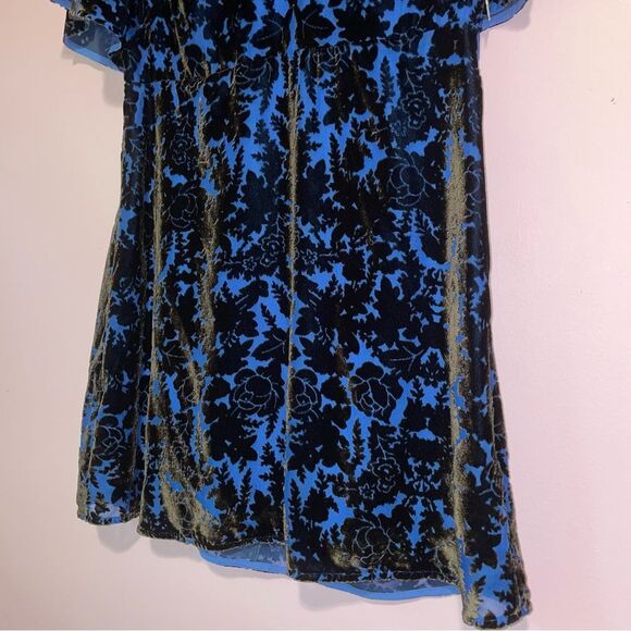 NEW Anthropologie Mock-Neck Burnout Velvet Mini Dress Womens Size 10 Whimsigoth - Picture 4 of 9